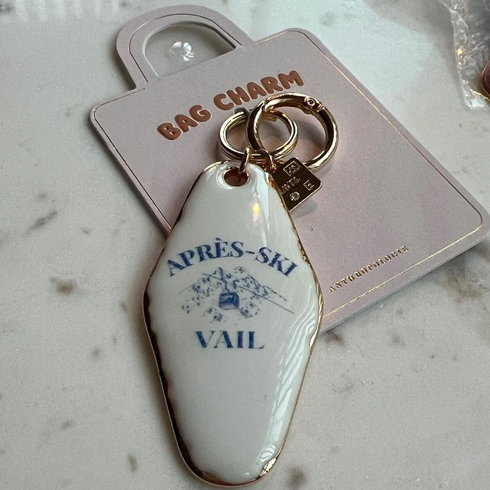 Anthropologie Gold and White Après-Ski Key Holder - Picture 3 of 11